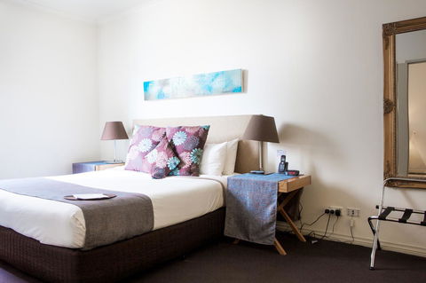 Hotel Richmond On Rundle Mall - Australian Directory 1