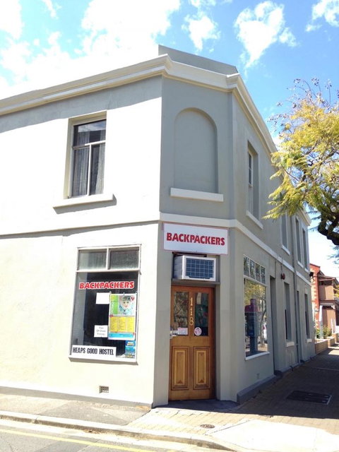 Shingo\'s Backpackers - Australian Directory 0