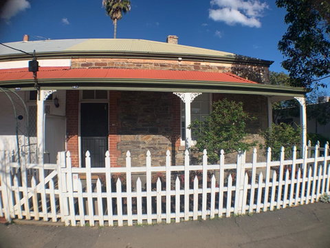 On Gilbert - Australian Directory 2