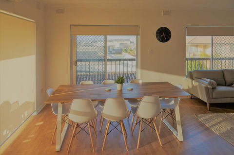 Henley Beach South, Amazing Views, Huge Private Balcony! - Australian Directory 10