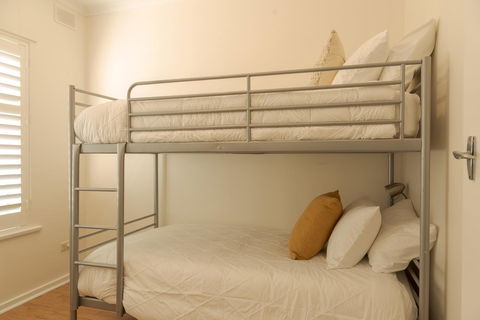 Henley Beach South, Amazing Views, Huge Private Balcony! - Australian Directory 8