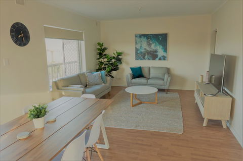 Henley Beach South, Amazing Views, Huge Private Balcony! - Australian Directory 5