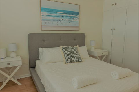 Henley Beach South, Amazing Views, Huge Private Balcony! - Australian Directory 11