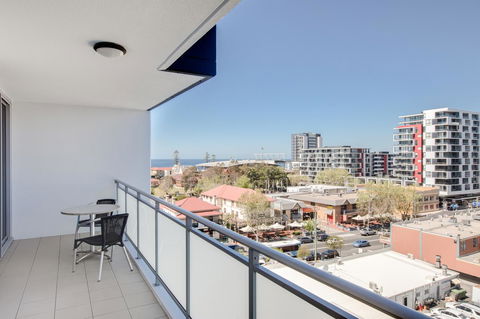 Adina Apartment Hotel Wollongong - Australian Directory 12
