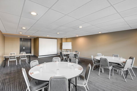 Adina Apartment Hotel Wollongong - Australian Directory 38