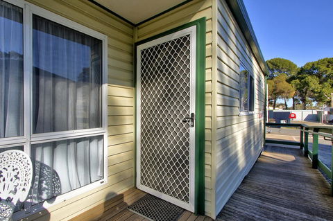 Gawler Caravan Park - Australian Directory 6