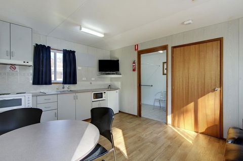 Gawler Caravan Park - Australian Directory 5