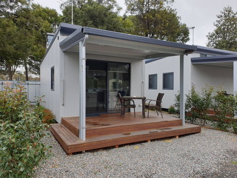 Gawler Caravan Park - Australian Directory 36