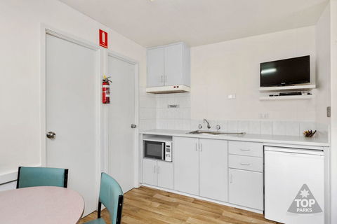 Gawler Caravan Park - Australian Directory 27