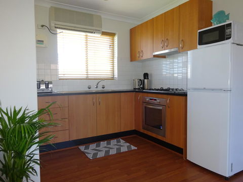 Aurora Holiday Apartment @West Beach - Australian Directory 19