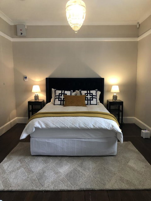 Belmore Cottage - Australian Directory 18