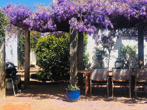 Belmore Cottage - Australian Directory 10