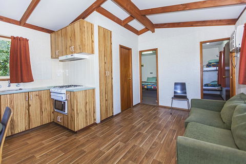 Echo Holiday Parks - Naracoorte - Australian Directory 40