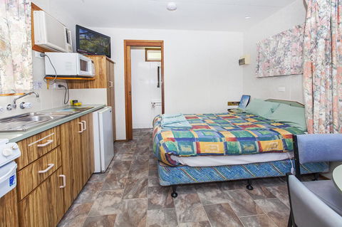 Echo Holiday Parks - Naracoorte - Australian Directory 11