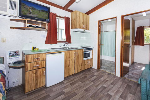 Echo Holiday Parks - Naracoorte - Australian Directory 44