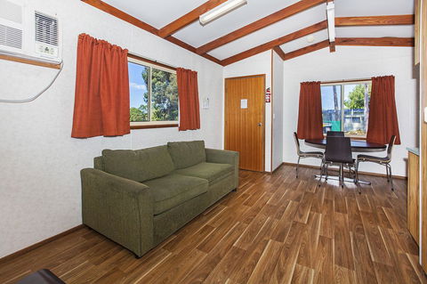 Echo Holiday Parks - Naracoorte - Australian Directory 38