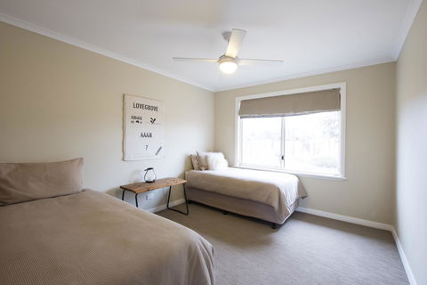 Flinders Bush Retreats - Australian Directory 12