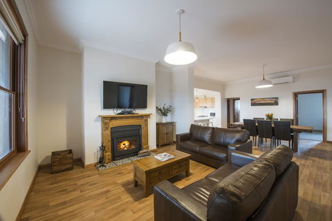 Flinders Bush Retreats - Australian Directory 22