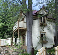 Aldgate Creek Cottage Bed and Breakfast - Australian Directory