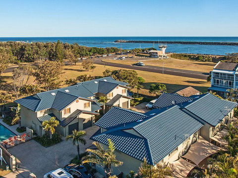 Casuarina 1 - Australian Directory 13