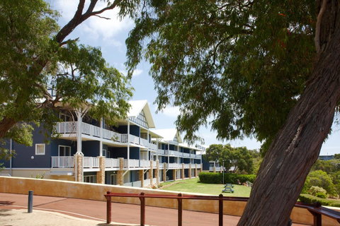 Seashells Yallingup - Australian Directory 10
