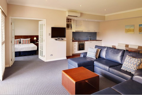Seashells Yallingup - Australian Directory 33