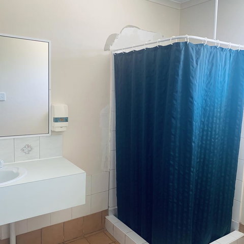 Bay Lodge - Australian Directory 22