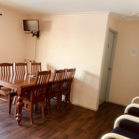 Bay Lodge - Australian Directory 3