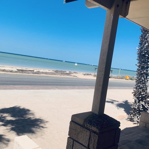 Bay Lodge - Australian Directory 9
