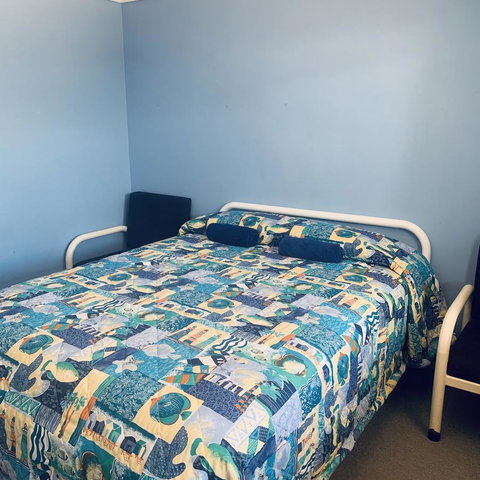 Bay Lodge - Australian Directory 26