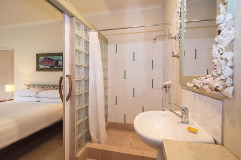 Sea & Soul Beachside Apartments - Australian Directory 5