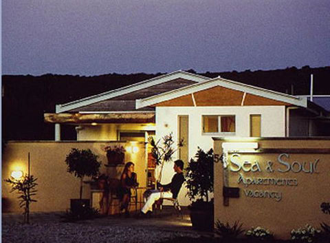 Sea & Soul Beachside Apartments - Australian Directory 6