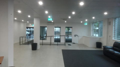 Perth City Backpackers Hostel - Note - Valid Passport Required To Check In - Australian Directory 13