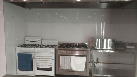 Perth City Backpackers Hostel - Note - Valid Passport Required To Check In - Australian Directory 10