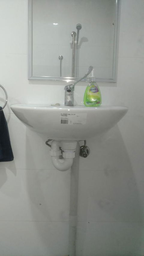 Perth City Backpackers Hostel - Note - Valid Passport Required To Check In - Australian Directory 17