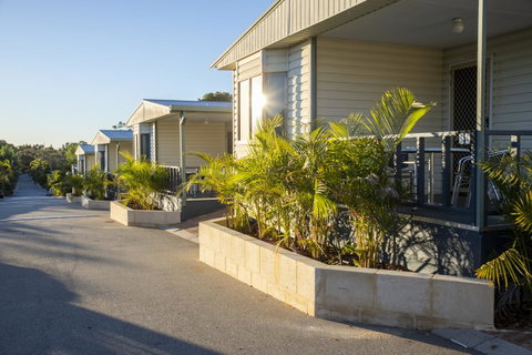 Karrinyup Waters Resort - Australian Directory 9