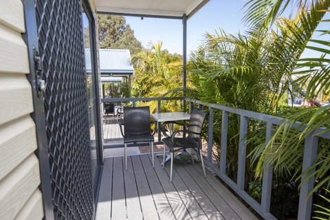 Karrinyup Waters Resort - Australian Directory 41