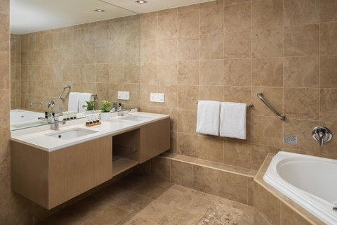 Esplanade Hotel Fremantle - By Rydges - Australian Directory 17