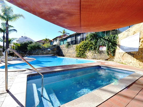 Mandurah Family Resort - Australian Directory 27