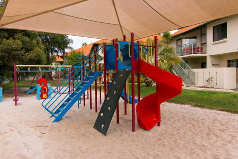 Mandurah Family Resort - Australian Directory 31