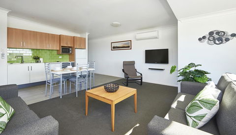 Harbour View Apartments - Australian Directory 5