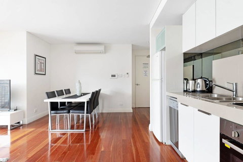 Parklane Apartments - Australian Directory 13