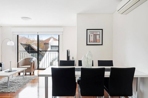 Parklane Apartments - Australian Directory 3