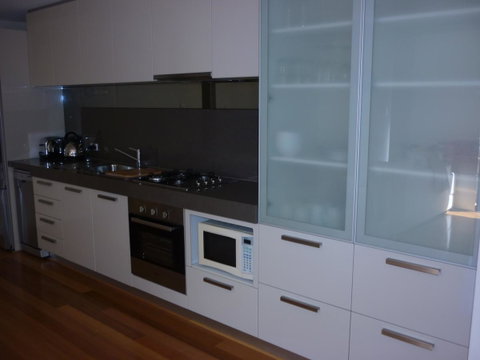 Parklane Apartments - Australian Directory 38