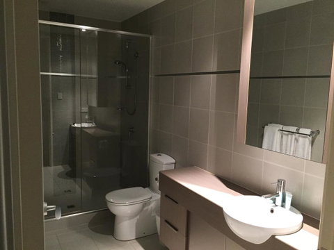 Parklane Apartments - Australian Directory 18