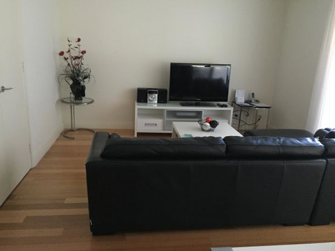Parklane Apartments - Australian Directory 16