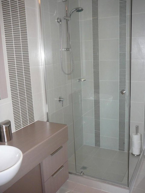 Parklane Apartments - Australian Directory 36