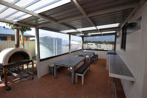 Country Comfort Amity Motel - Australian Directory 13