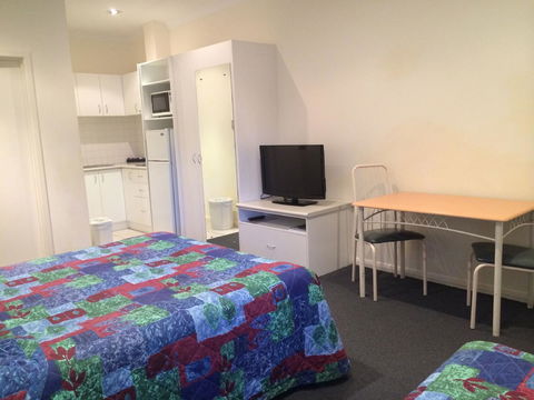 Dunsborough Central Motel - Australian Directory 6