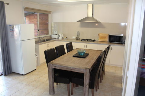 Margaret River Tourist Park - Australian Directory 34